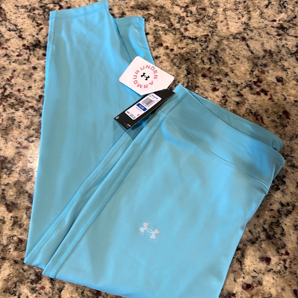 Youth XL under armour crop leggings